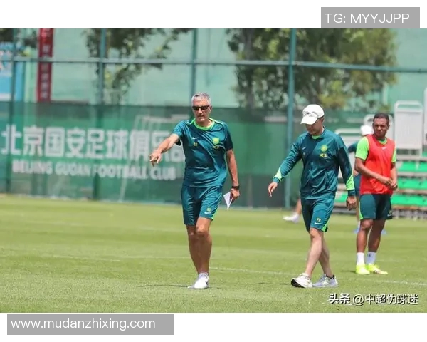 国安迎战澳大利亚球队全力争胜展现中国足球新风貌 国安迎战澳大利亚球队全力争胜展现中国足球新风貌